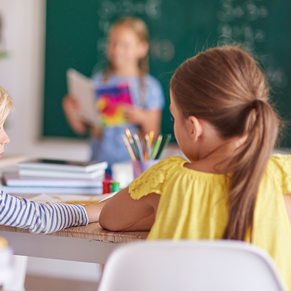gestione asili nido, sorveglianza scuolabus, personale ausiliario scuola e mense